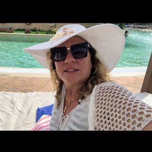 Meet your Posher, Nancy